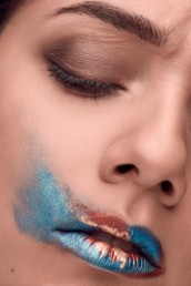 Modern Make-Up von Make-Up Künstlerin Brigitte Kelemen, für kreative Shootings in München und Nürnberg, fotografiert von Andreas Reiter